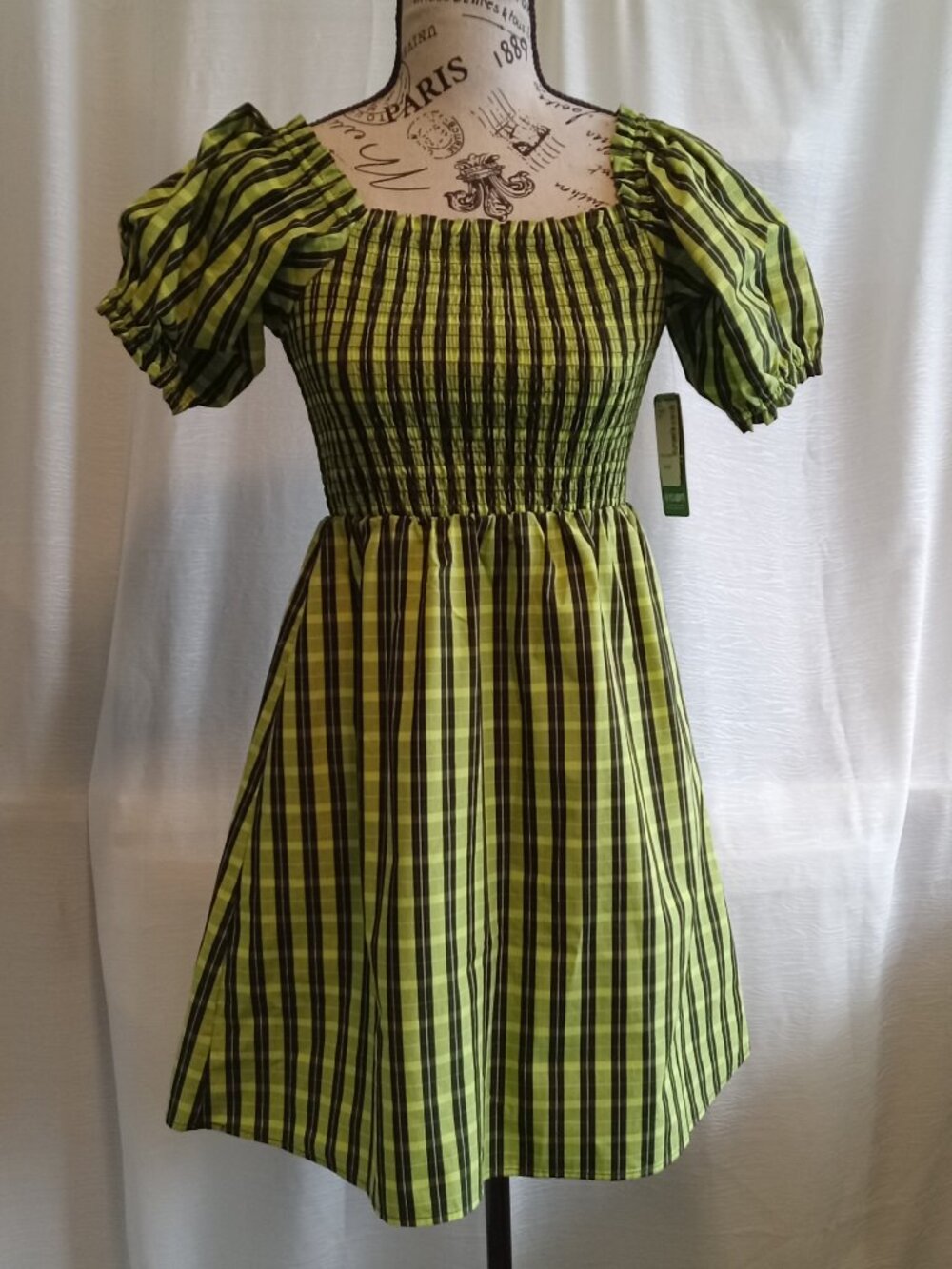 Vintage Twik by Simons mid-length dress black & green  Brand new with tag